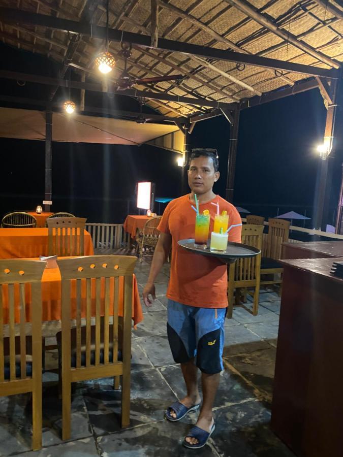 Chill Out Jasmine Restaurant Bar Rooms Palolem Bagian luar foto