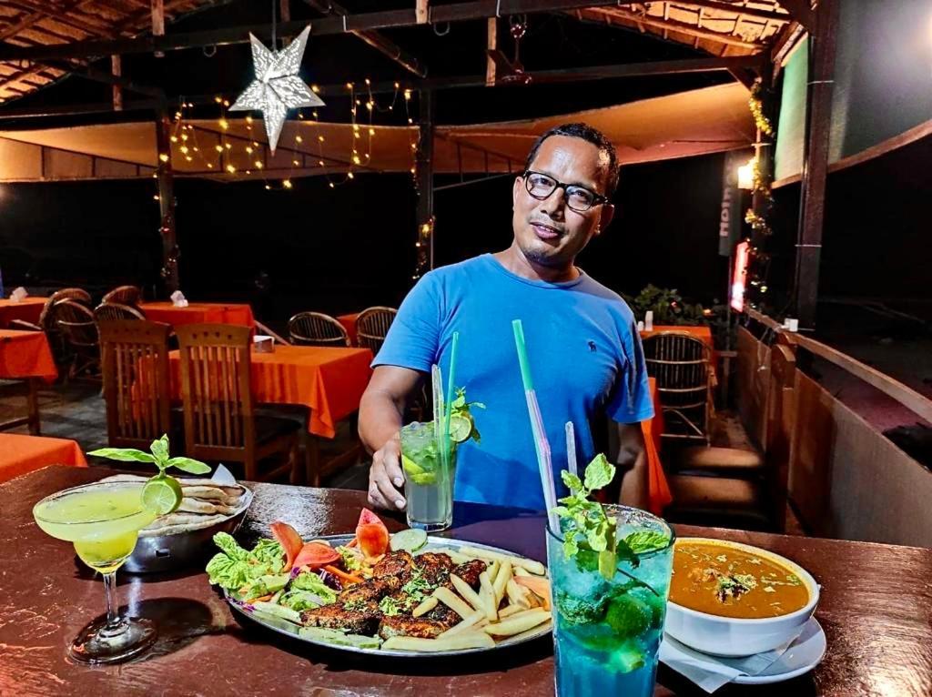 Chill Out Jasmine Restaurant Bar Rooms Palolem Bagian luar foto
