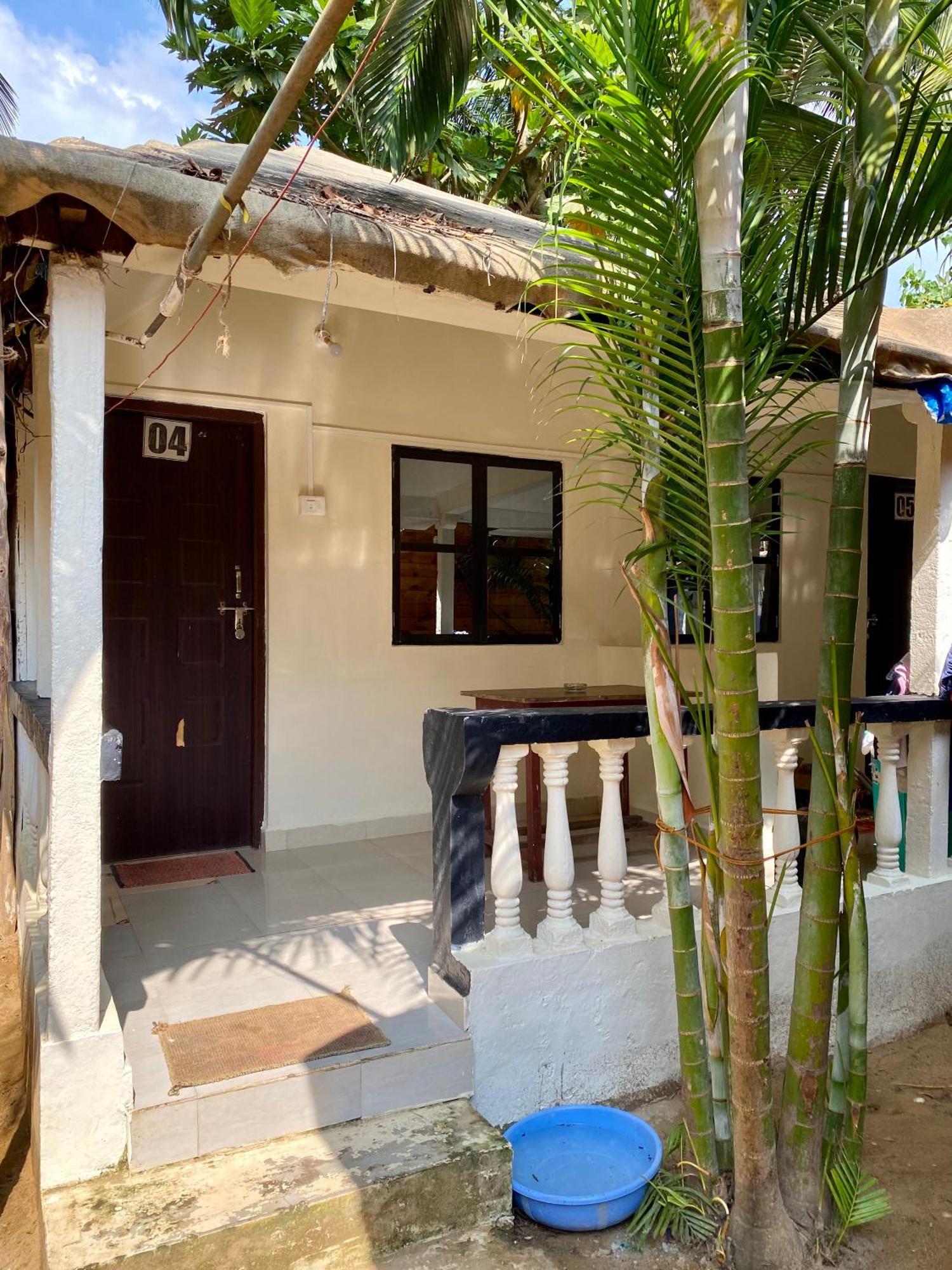 Chill Out Jasmine Restaurant Bar Rooms Palolem Bagian luar foto